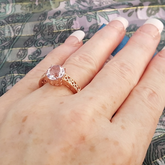 SALE! Rose De France Amethyst Solitaire - Picture 6 of 7